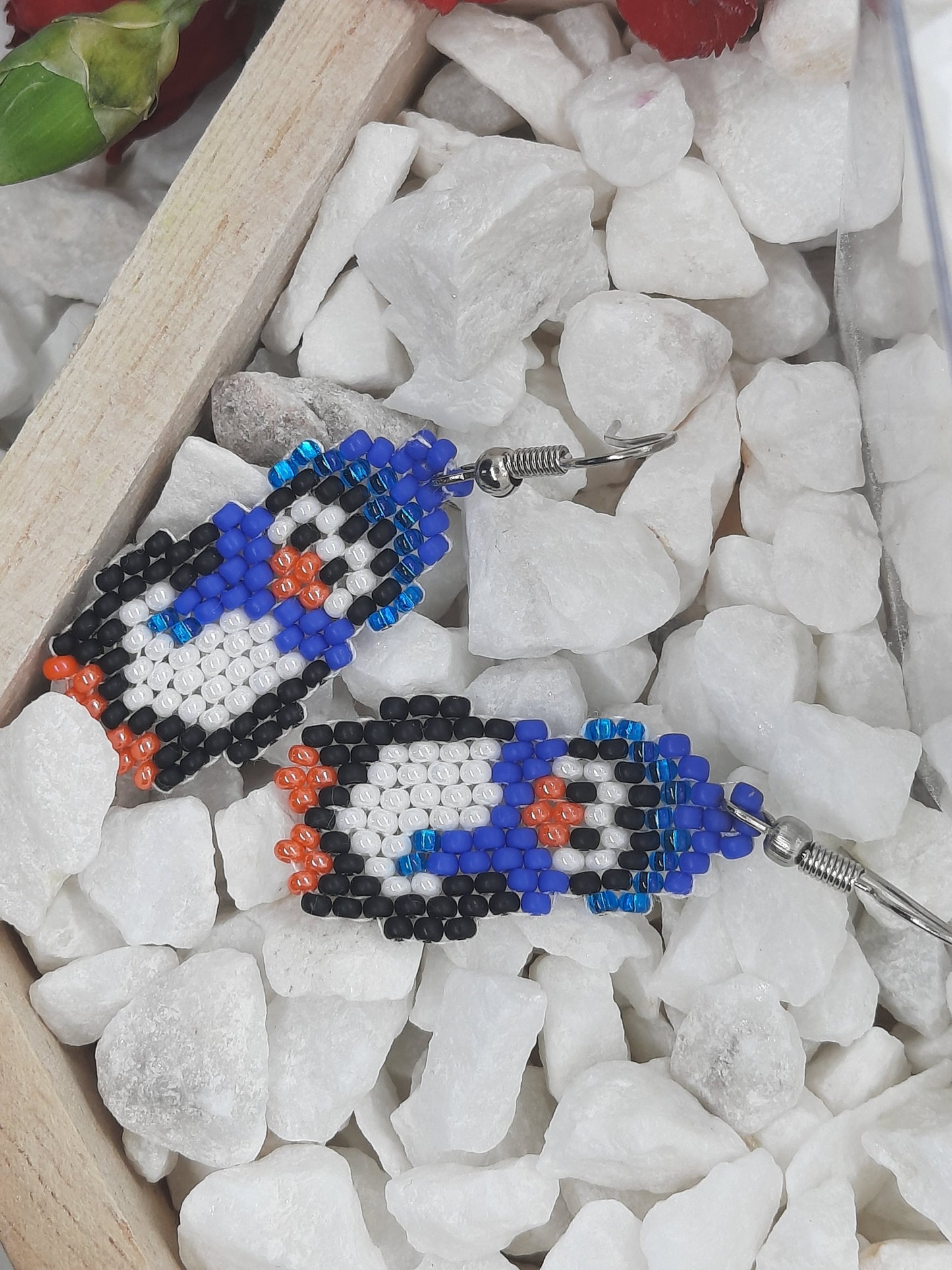 Brickstitch Chilly Penguin Earring