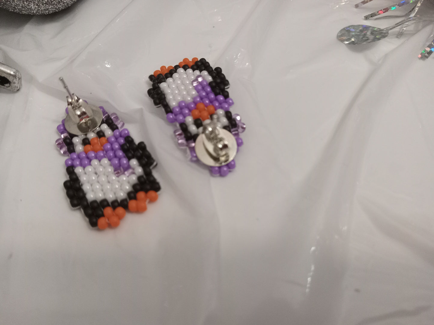 Brickstitch Chilly Penguin Earring